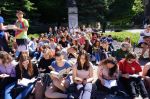 Uczniowie i nauczyciele pokazują, że czytają